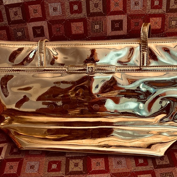 Kate Spade lg. gold metallic gold tote bag. Like new. 19" by 11" - Picture 3 of 5
